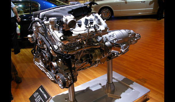 Bentley Continental Flying Spur Speed 2008 engine